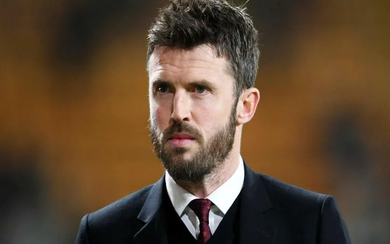 huan luyen vien man united hien tai michael carrick va hanh trinh tai thiet