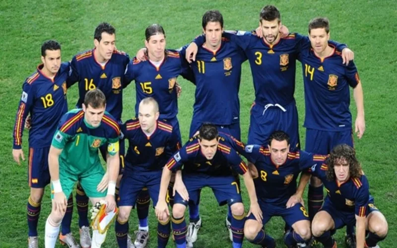 world cup 2010 ai vo dich hanh trinh cua tap the lan dau so huu cup vang